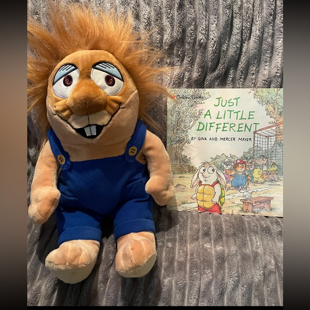 Little Critter and book: Just a Little Different by Gina and Mercer Mayer. ❤️